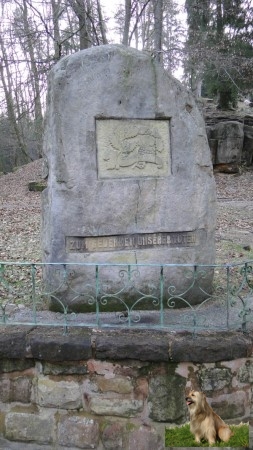 Ritterstein Nr. 223-6 Starkenbrunnen.JPG - Ritterstein Nr.223 Starkenbrunnen